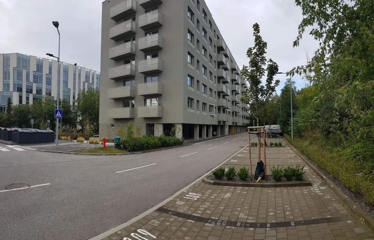 Parkovacie miesto, Ovocné sady, Bratislava – Ružinov