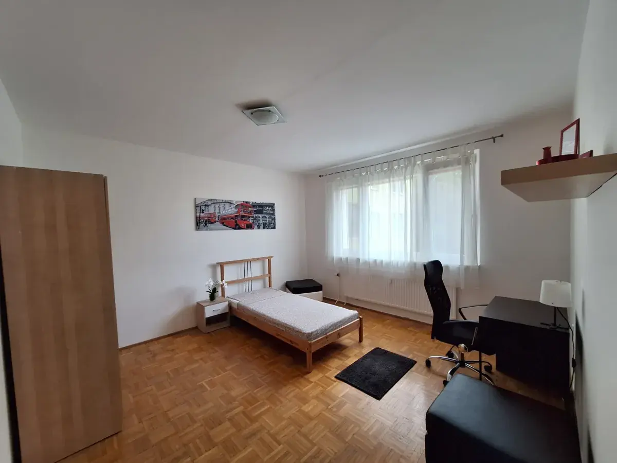 3-izbový byt samostatné izby Petržalka