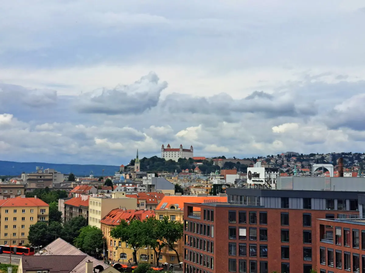 2-izbový byt SKYPARK s výhľadom na hrad Bottova Staré mesto